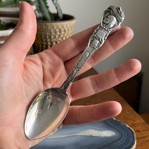Antique Sterling Silver Minneapolis Minnesota Souvenir Spoon Indian Head