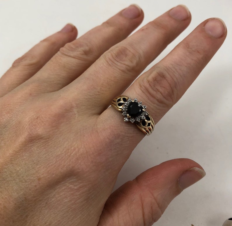 Vintage Victorian Style 10K Gold Heart Shaped Garnet Diamond Ladies Cluster Cocktail Dinner Statement Ring