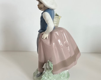 リアドロ LLADRO 磁器人形 No.5221 リヤドロ 磁器フィギュア スウィートセント ヴィンテージ 5221 花籠を