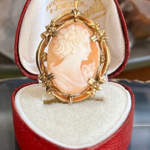 Antique Vintage Gold Filled Carved Shell Cameo Brooch Pendant for Necklace zdjęcie 1