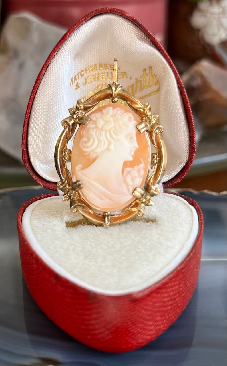 Antique Vintage Gold Filled Carved Shell Cameo Brooch Pendant for Necklace zdjęcie 1