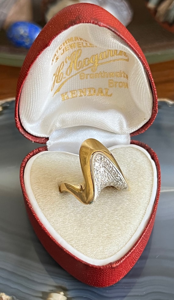 Exceptional Modernist 18K Yellow Gold Pave Diamond