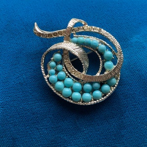 Vintage Mid Century Faux Turquoise Rhinestone Brooch