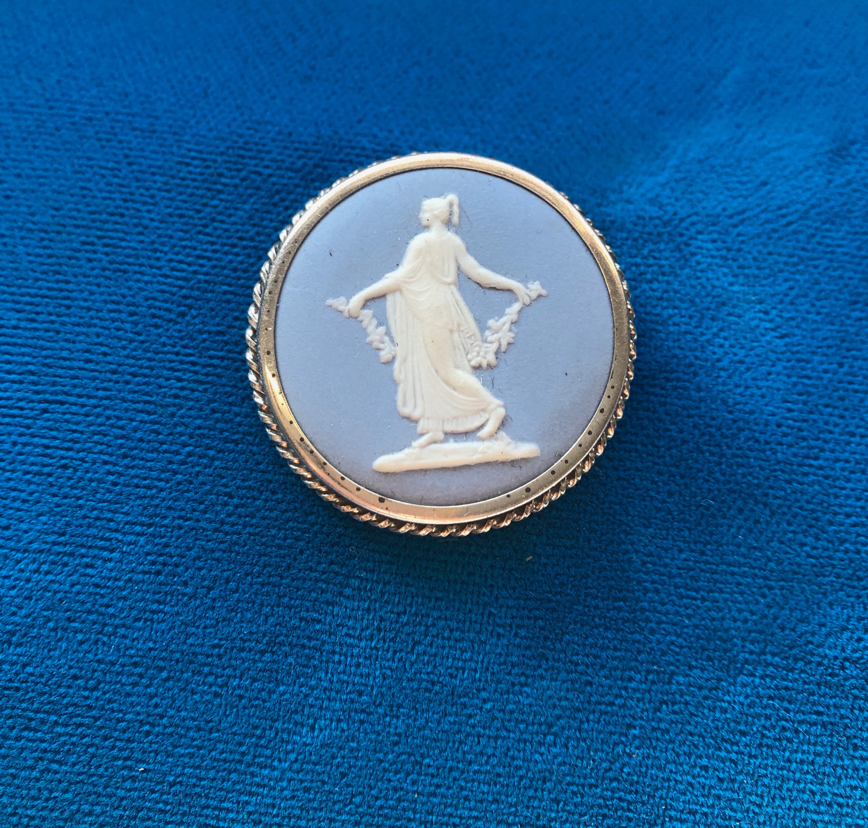 Wedgwood sale cameo brooch