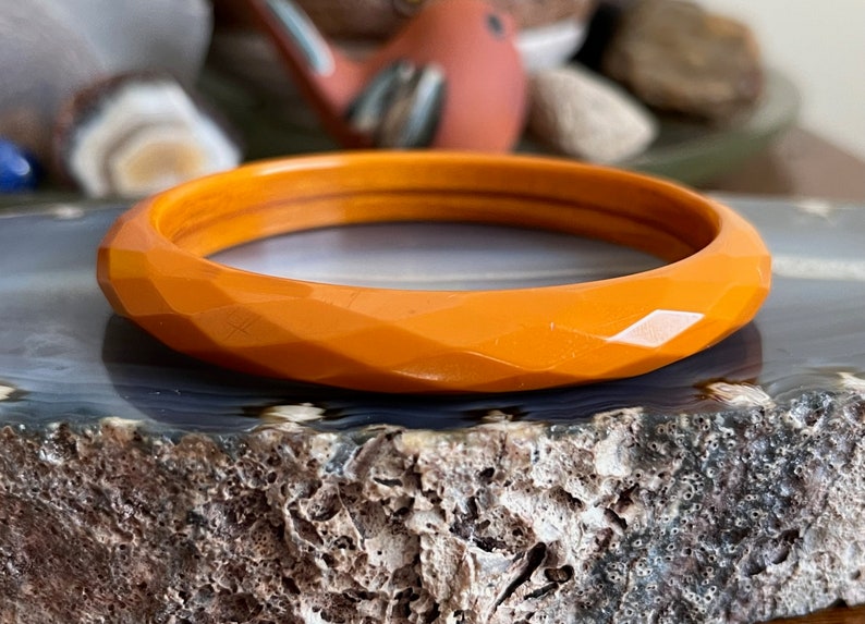 CHOICE Shades of Yellow Orange and Brown Diamond Faceted Bakelite Stacking Bangle Bracelets Butterscotch Overdye