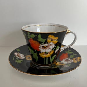 Vintage Black Aynsley emaillierte Mohnblumen Mohntasse und Untertasse