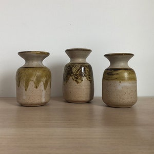 Set of 3 Mini Vintage 1970s Stoneware Canadian Studio Pottery Ceramic Vases Signed DA
