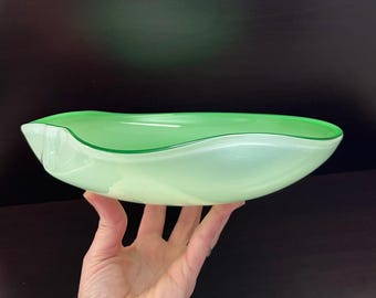 Large Vintage MCM Mid Century Green and White Cased Glass Murano Italy Bowl