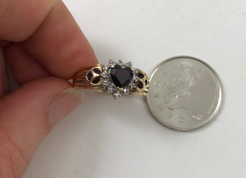 Vintage Victorian Style 10K Gold Heart Shaped Garnet Diamond Ladies Cluster Cocktail Dinner Statement Ring
