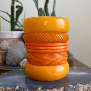 CHOICE Shades of Orange Yellow Bakelite Stacking Bangle Bracelets