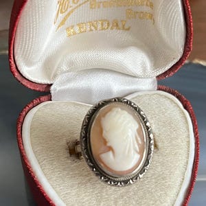 Vintage 1940s Camexco Carved Shell Cameo 14K Gold and 800 Silver Ladies Ring