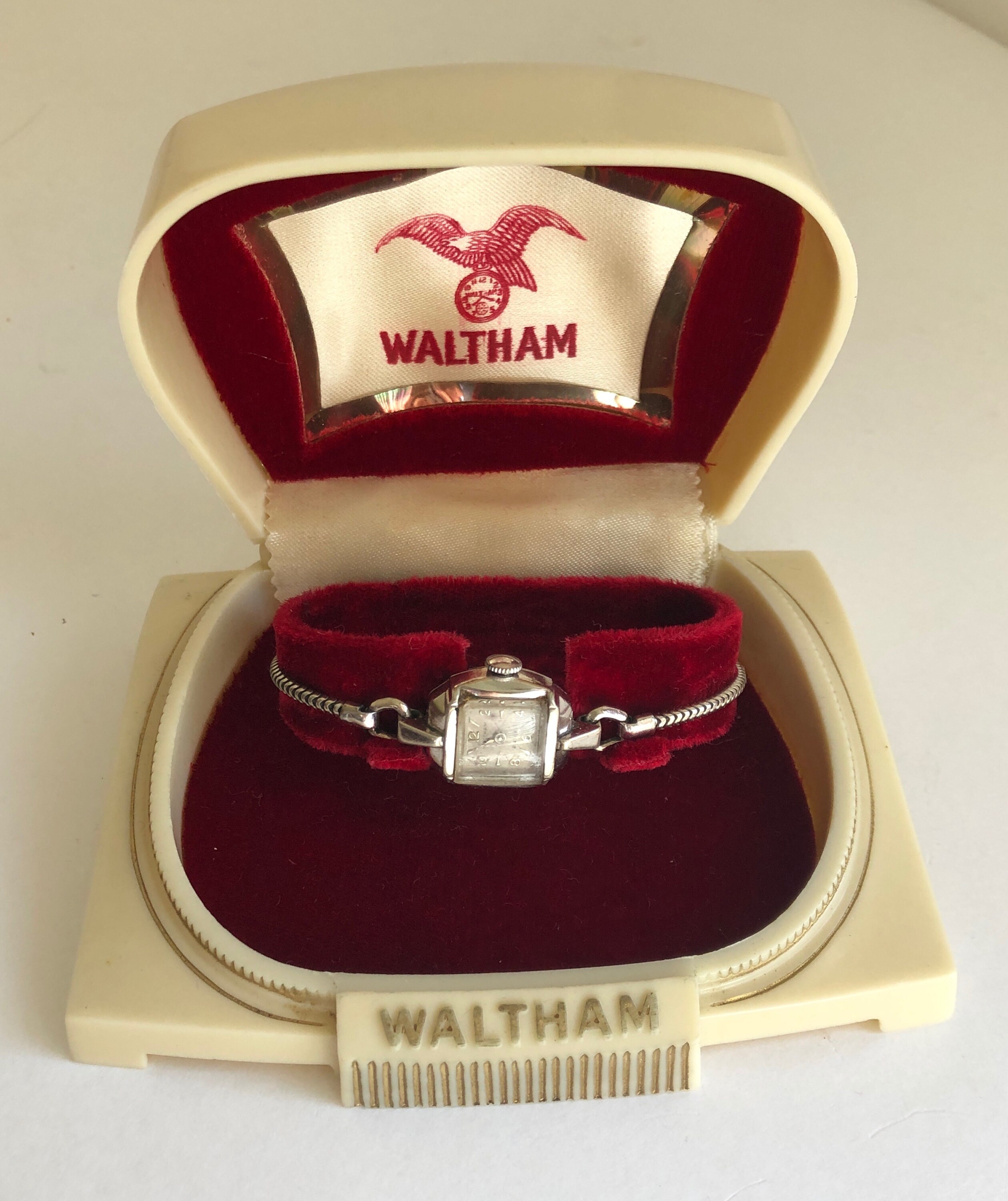 Women’s Waltham vintage watch, brooch and earrings set in original box. Antique Ladies Watch Lot Bulova Waltham Deauville Lot of 5  main image 2