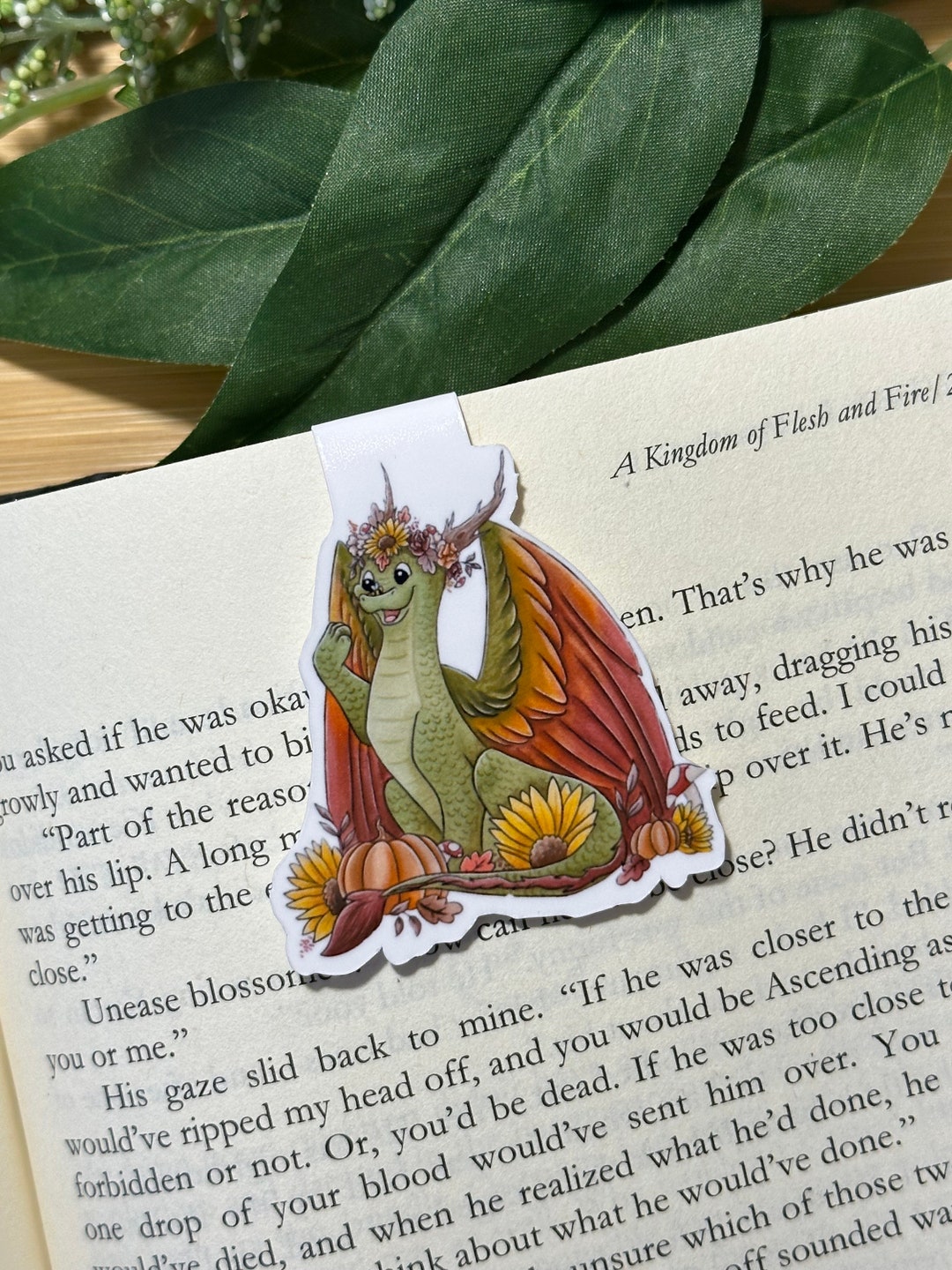 Bumble Bee Dragon Magnetic Bookmark | Magnet Bookmarks | Bookmark ...