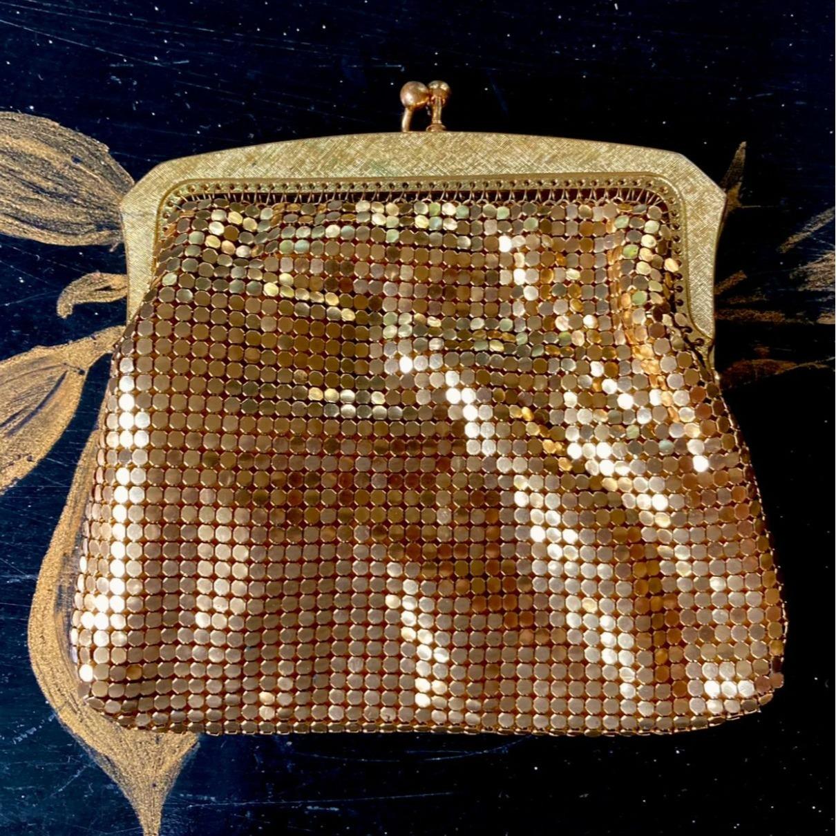 W.GERMANY メタルメッシュ コインパース ゴールドカラー 美品 アンティークゴールドメタルメッシュコインパース5.5×7cm 1900