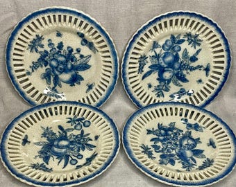 Set of 4 Vintage United Wilson Blue & White 6.5” Reticulated Decorative Plates – Pierced Fruit Motif, Crackle Glaze Aesthetic Porcelain