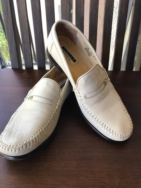 Vintage Florsheim Mens ivory loafers