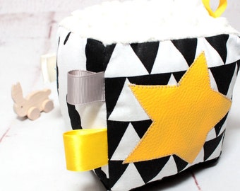 Materiel Montessori Jeux Livre D Eveil Bebe Par Popelineco