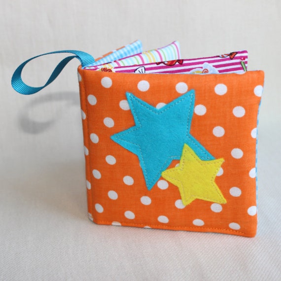 Livre Eveil Livre A Toucher Bebe Montessori Cadeau Etsy France