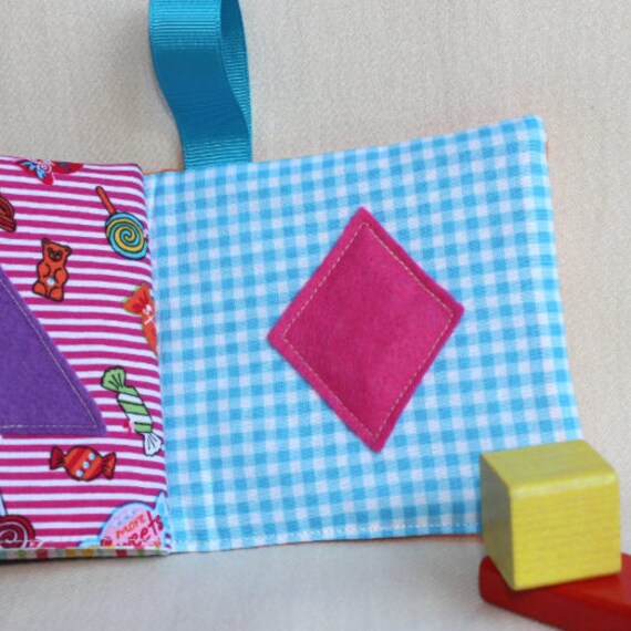 Livre D Eveil Livre Sensoriel Bebe Montessori Cadeau Etsy Livre D Eveil Livre Sensoriel Bebe Montessori Cadeau Etsy