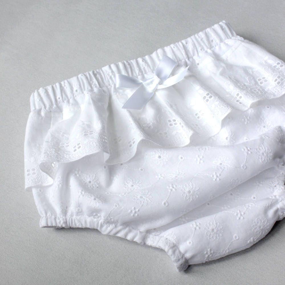 Robe-Bloomer Bébé Fille – Dentelle et Finitions Écrues