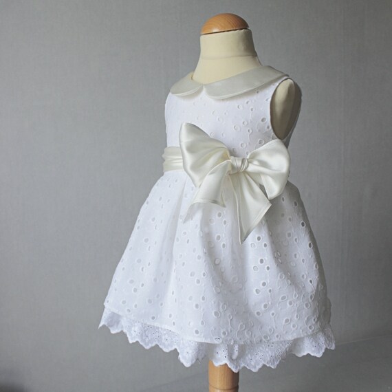 Mon Baptême Jour brodé bébé robe de coton cadeau personnalisé