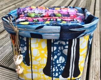 MAKEUP WIPES + BASKET