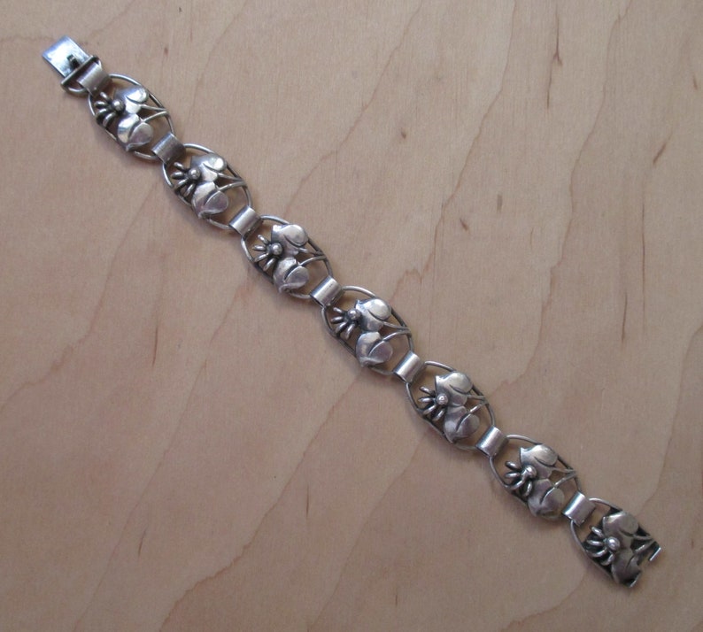Danish floral link bracelet 830 silver Scandinavian design 1940s coil flowers leaves vintage 40s solid silver jewellery made in Denmark