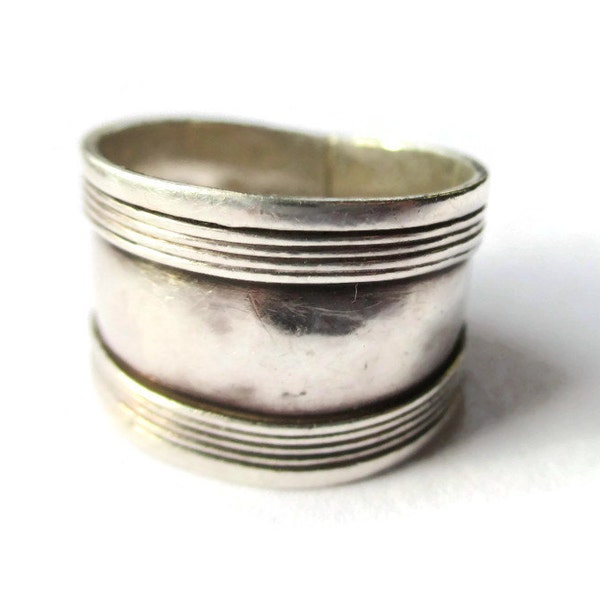 RESERVED FOR S. Wide sterling silver ring, vintage silver band with ridged edges, modernist ring, 925 solid silver handmade thumb ring, #639