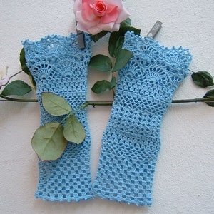 Romantic crochet lace cuffs-Turquoise cotton sleeves-Bridal fingerless gloves-Boho sleeves