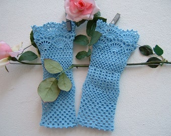 Romantic crochet lace cuffs-Turquoise cotton sleeves-Bridal fingerless gloves-Boho sleeves