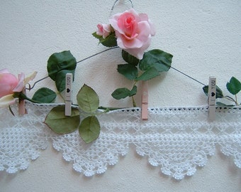 Crochet lace border with triangle motifs-Border for shelves and sideboards-cm.50xcm.13-On ordering