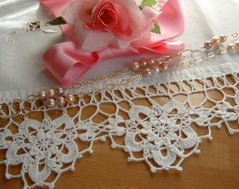 Crochet lace border in white cotton with anemones-Romantic home decoration-cm.50xcm.9-On reservation