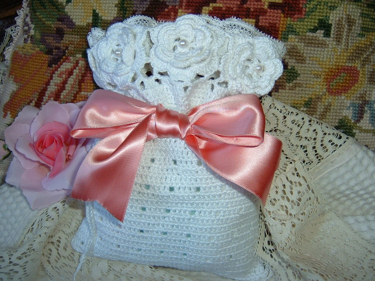 Crochet bag. Bring presents. Shabby chic. Gift to crochet ...