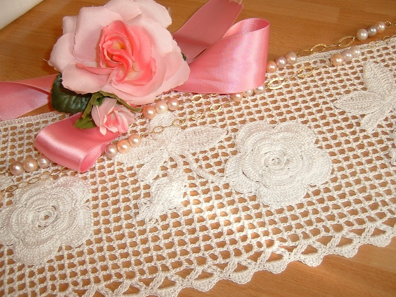 Crochet lace border with application of Irish rose bouquets-Cotton border-cm.50xcm.16-On ordering image 1