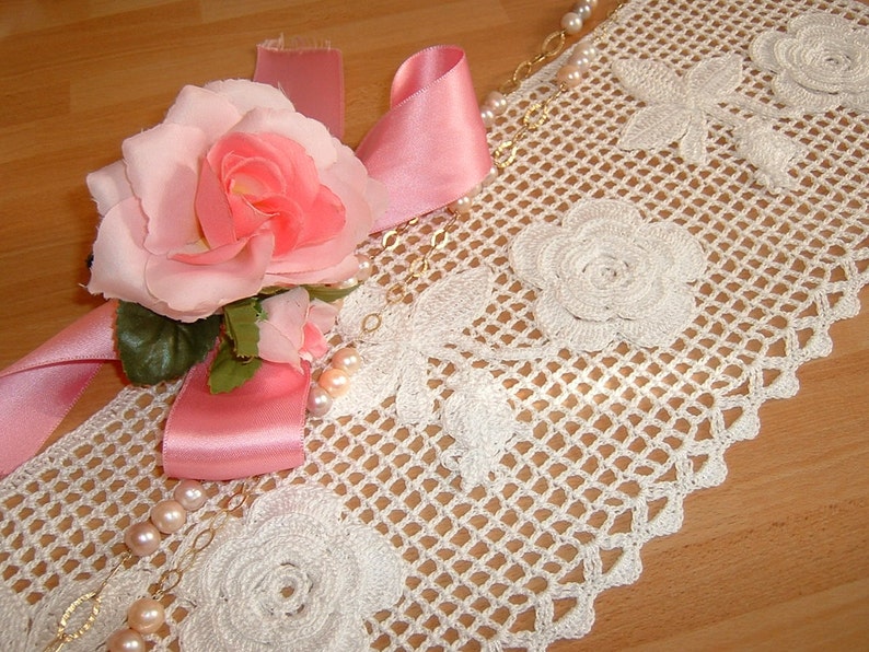 Crochet lace border with application of Irish rose bouquets-Cotton border-cm.50xcm.16-On ordering image 5