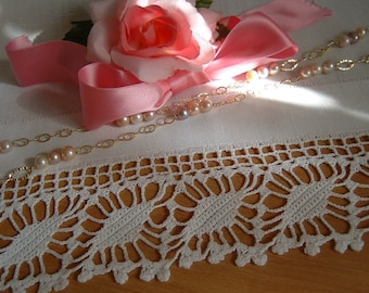 Crochet lace border with flowery rhombuses. Edge to apply. Italian tradition lace-cm.50xcm.8-On reservation