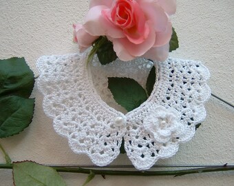 Crochet girl's collar - White cotton collar with an applied rose - Spring summer girl's fashion