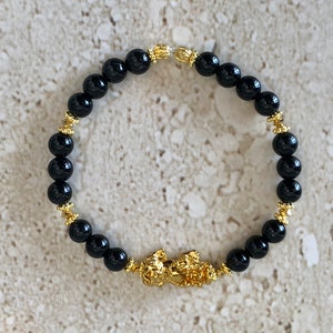 Pixiu Bracelet Pixiu Black Onyx Bracelet Feng Shui Bracelet Attracts Wealth and Income Dainty Pixiu Bracelet