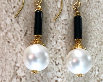 Pearl Earrings Black Onyx Earrings Pearl and Onyx Dangle Earrings Pearl Drop Earrings Gemstone Earrings Handmade