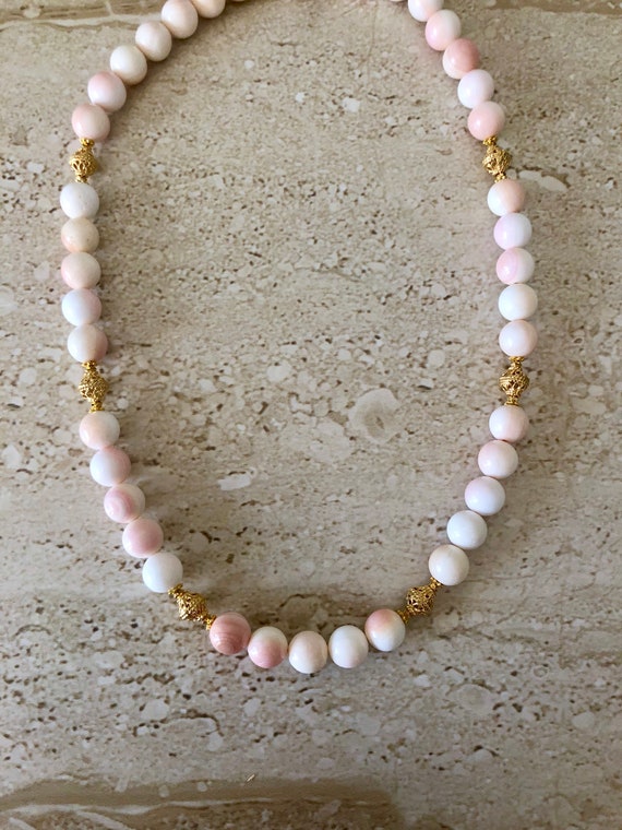 Pink conch shop shell necklace