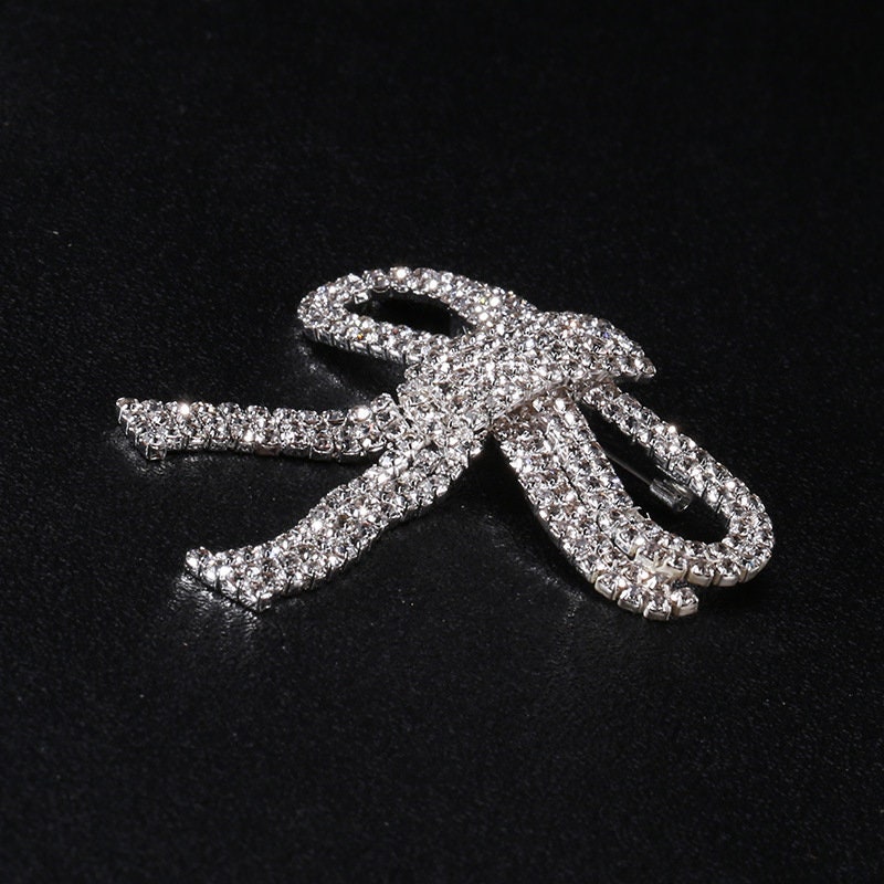 QIAN0813 Black Color Rhinestone Bow Brooches for Women Large Bowknot Brooch Pin Vintage Jewelry Winter Accessories