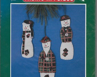 Vintage Bernat Fabric Applique Christmas Ornaments Kit