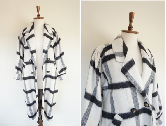 Oversize 90s Black and White Vintage Coat / Stripe