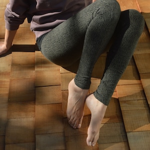 Rosa Leggings - organic cotton jacquard thick leggings- stretchy warm leggings with rose design