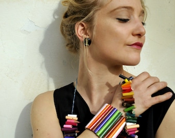 Pulsera de lápiz de colores - Joyas de lápiz de lápiz de colores - Regalo de profesor de arte - Vuelta al cole - Pulsera de arco iris - Pulsera Lgbtqia+