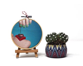 Bordado de boca roja - Bastidor de bordado moderno - Bastidor de bordado de boca roja - Bordado por transferencia de fotos - Regalo de decoración de pared - Boca de corazón