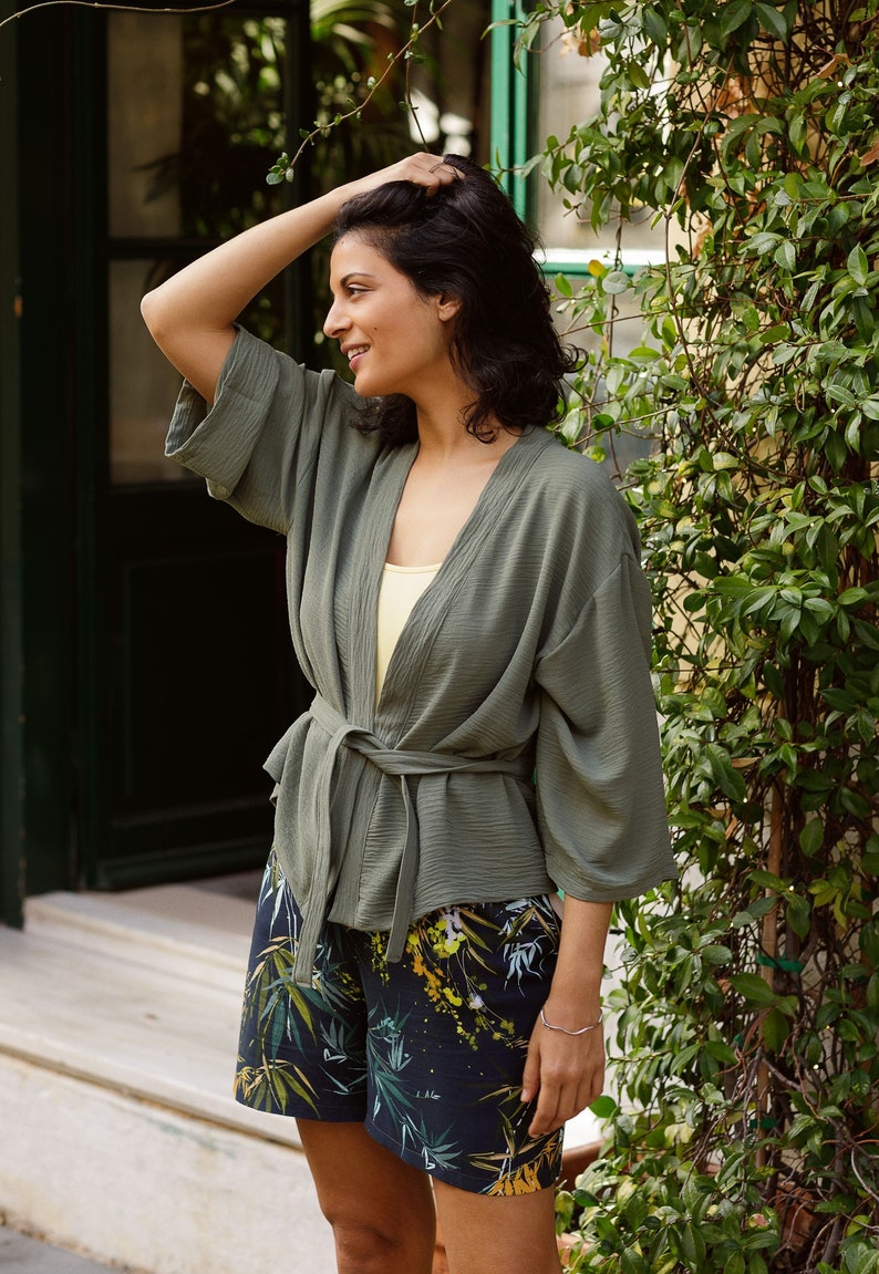 PDF Sewing patterns for women. TANIA is a contemporary yet timeless Kimono robe pattern in sizes 10-18. It has an oversized loose fit with dropped shoulders & square sleeves. Perfect choice for fun prints, great on solid colors.