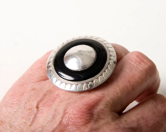 Atemberaubender handgemachter kreisförmiger Onyx und Silber-Ring der Tuareg US-Größe 9