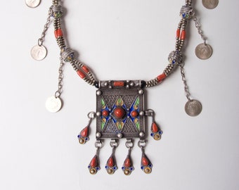 Stunning contemporary North African amulet necklace in solid silver with corals and enamel