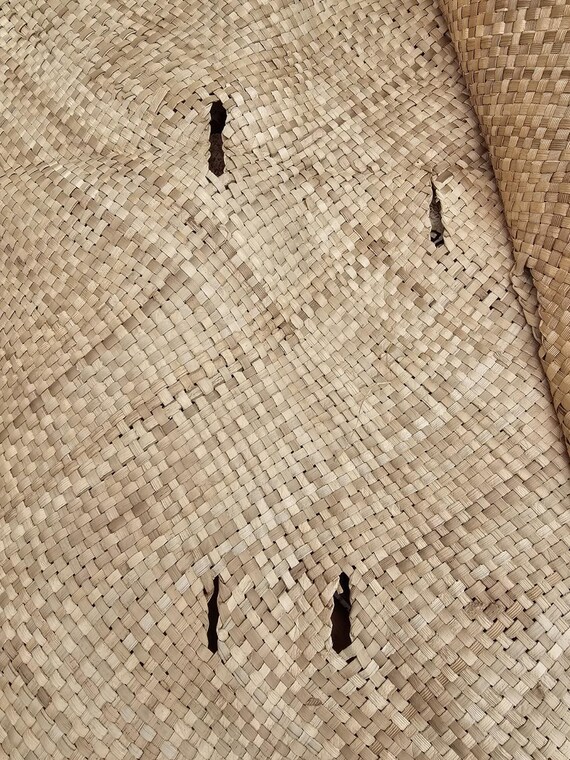 Traditional ceremonial Samoan grass wrap skirt for me… - Gem